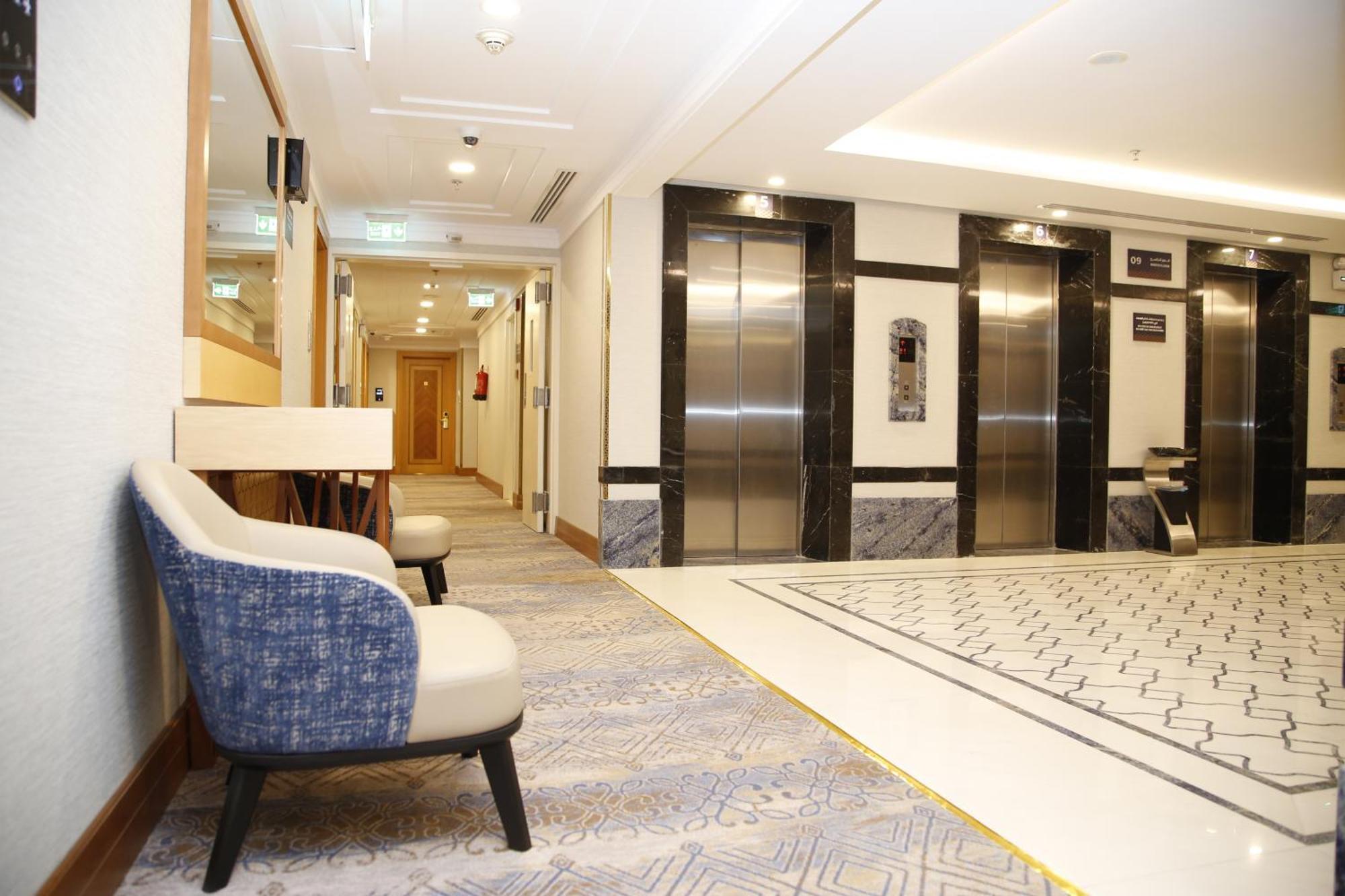 Maden Alrawda Hotel Medina Exterior foto The elevators at the 10th floor